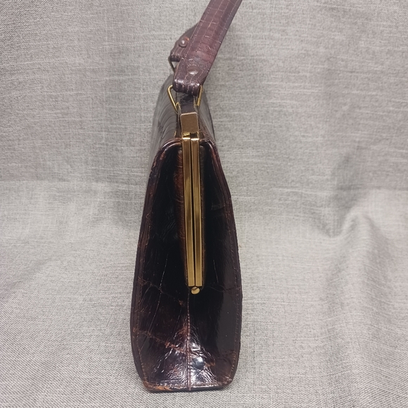 Vintage genuine alligator leather lined handbag - Picture 4 of 16